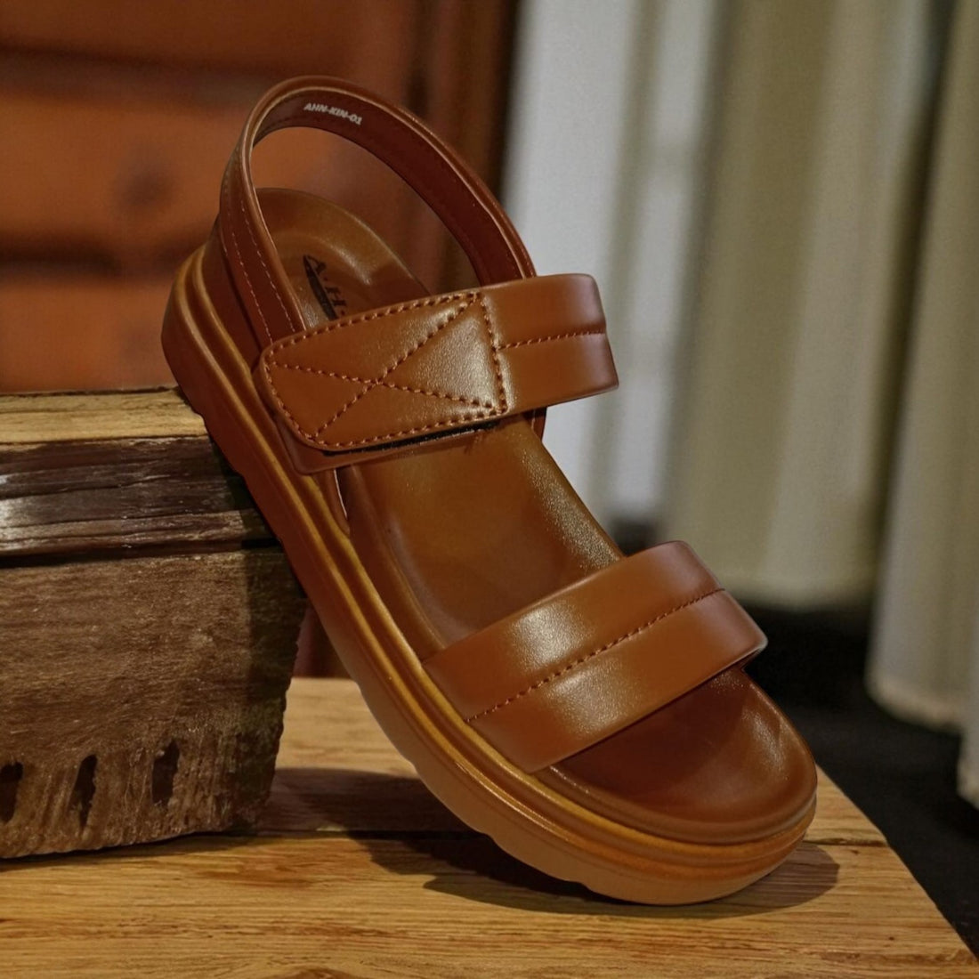 WOMEN MEDICATED SANDAL 2P-TAN